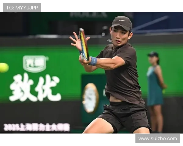 赛后分析:上海网球队与武汉网球队在比赛中的战术灵活性对比